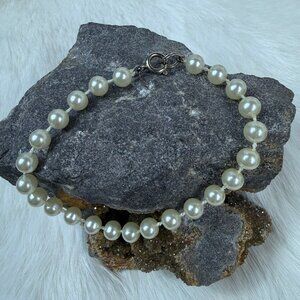 Vintage Faux Pearl Knotted Bracelet 7.5"